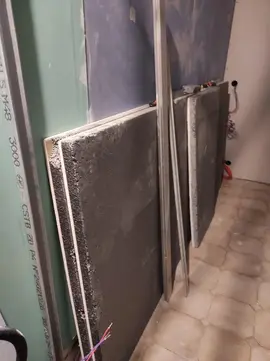 Deux plaques de placo avec polystyrène
