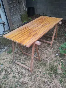 tréteaux et plateau bois