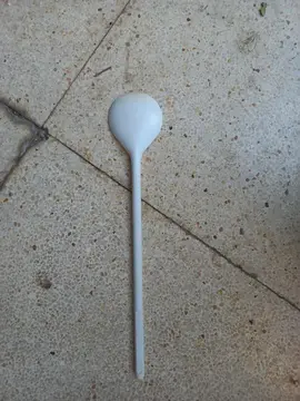 Cuillère en bois blanc