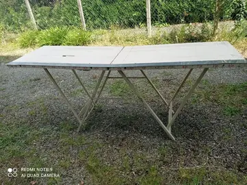 table à tapisser