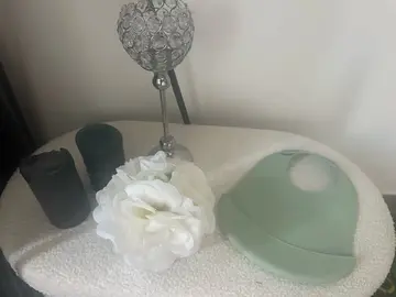 bavoir, bougies, deco