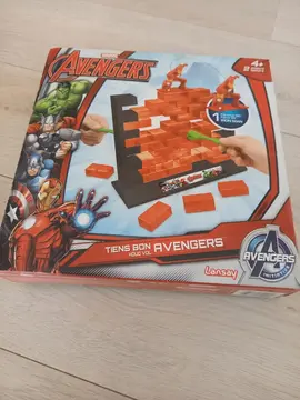 Jeu de société pour enfant "Tiens bon avengers"