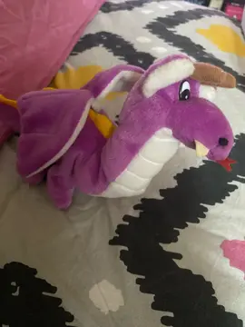 peluche dragon