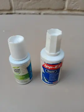 2 bouteilles de blanc corrector