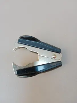 Pince à agrafes