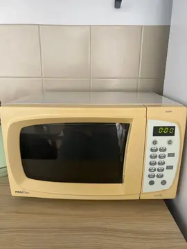 four micro-ondes
