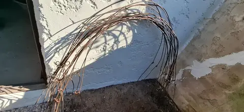 arceaux de mini tunnels et tuteurs pour plantes