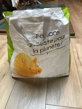 donne sacs de courses
