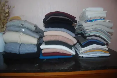 LOT VETEMENTS femme/fille 40/42