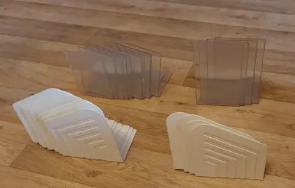Serre-livres en plastique