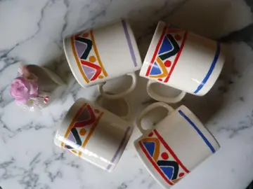 4 mugs de collection Vintage