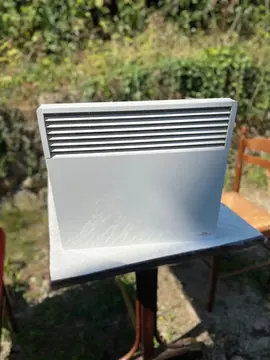 2 radiateurs 1000watts peu servi en état de marche