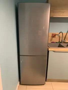 Frigidaire avec tiroirs congélation