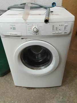 Lave linge 7kgs en état de fonctionnement
