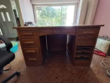 Bureau en bois