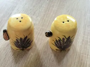 Salière et poivrière