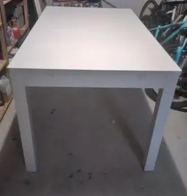 URGENT : table blanche Ikéa 140/180/220