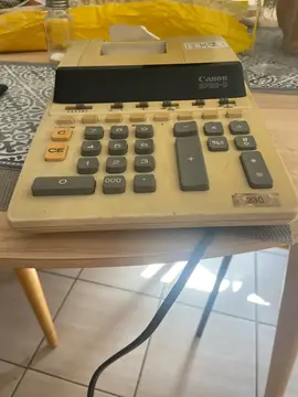 urgent donne calculatrice Canon BP36-D