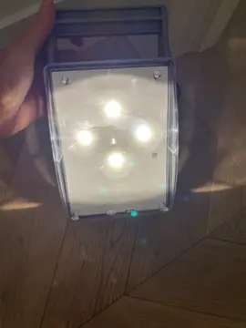 Lampe portable autonome