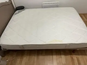 Donne lit en 140 sommier à lattes + matelas Bultex