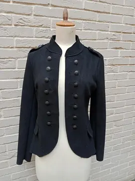 Veste femme noire à épaulettes Taille S