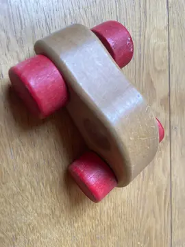 Voiturette en bois