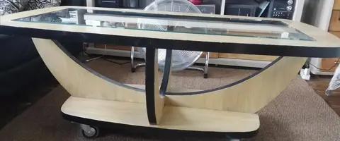 table salon