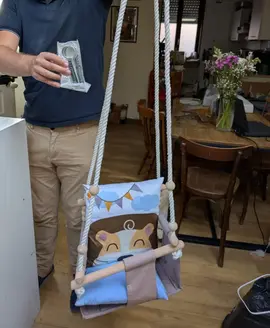 balancoire d'interieur pour max 20kg, jamais servi