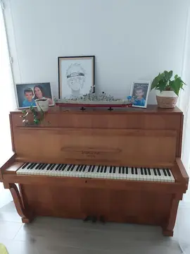 piano droit
