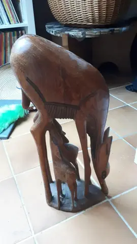 Gazelle en bois