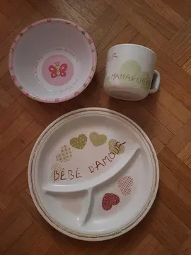Vaisselle bébé en plastique