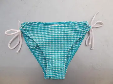 slip de bain femme réglable