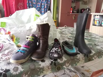 paires de chaussures du 29 au 31