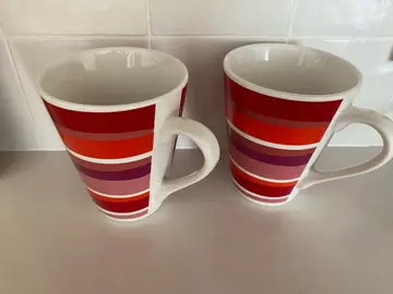 2 tasses à thé - neuves