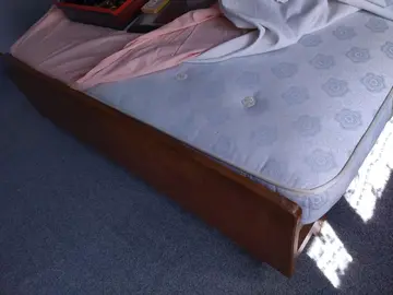 sommier et matelas en 160 cm de large