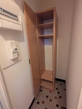 meuble de rangement en bon état
