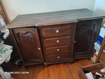 commode en bois massif