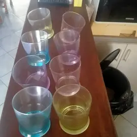 Lot de huit verres à Whisky