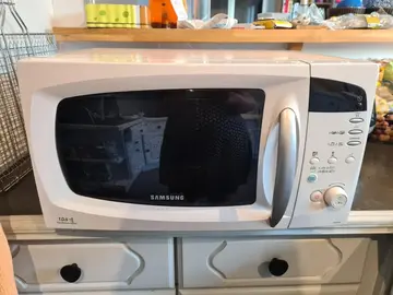 Micro-onde Samsung M187DN