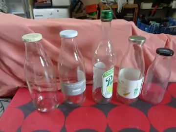 Lot de bouteilles vide en verre