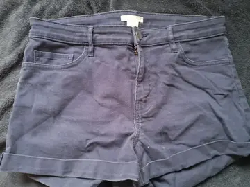 short bleu foncé T.40
