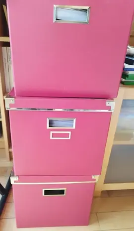 3 boîtes en carton