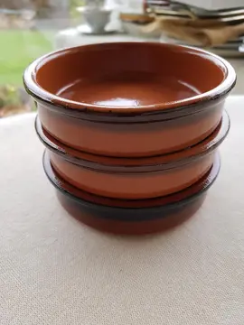 3 petits ramequins marron - diam intérieur 7,5cm et extérieur 9 cm