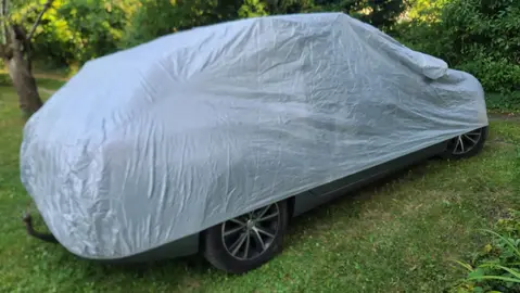 Bâche protection automobile