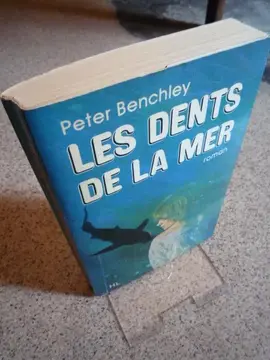 Livre "Les dents de la mer", 1974, très bon état