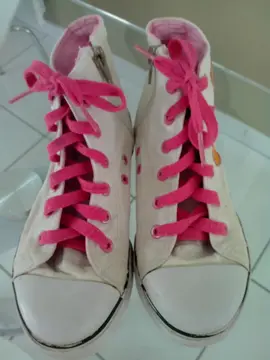 Baskets blanches fille pointure 34
