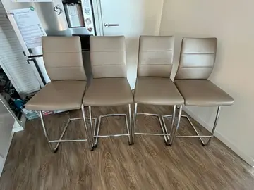 chaises hautes