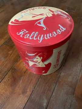 Grande boîte en fer