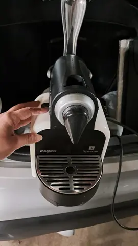 Machine Nespeesso pour bricoleur ou récupérer les accessoires
