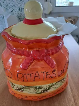 pot à patates en céramique
